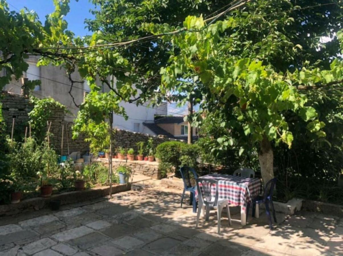 Miziriguesthouse Gjirokaster Exterior photo